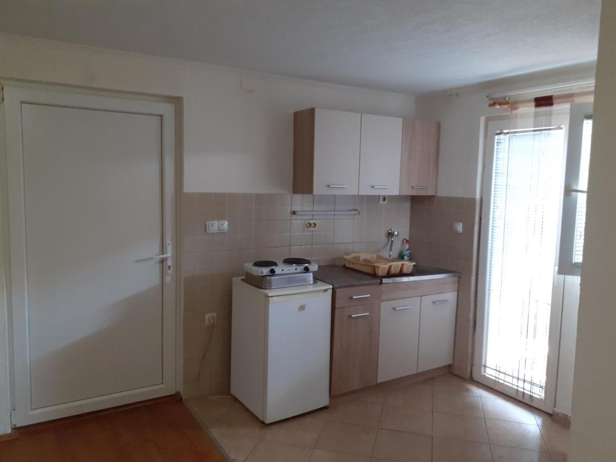 אוהריד Apartments Filemi מראה חיצוני תמונה